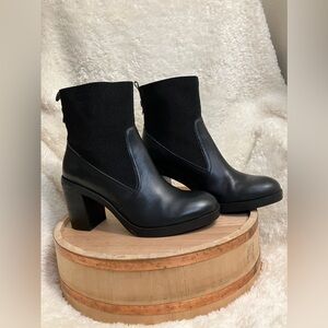 Crown Vintage Adventure Leather Black Bootie Boot Ribbed Stretch Block Size 9.5